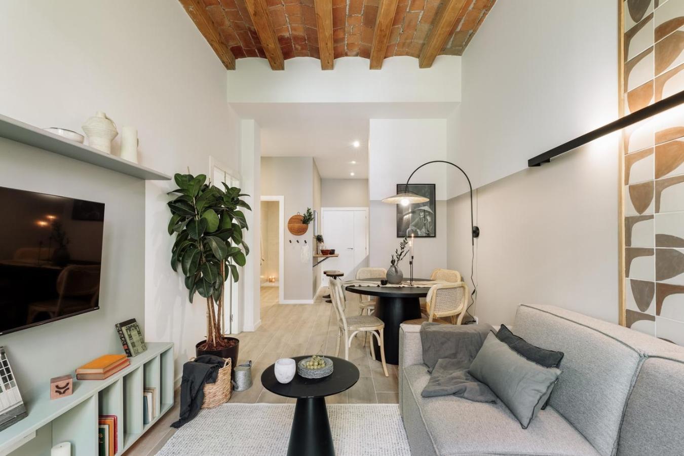 Castell - 2 Bedrooms And Balcony In Sant Antoni Apartamento *